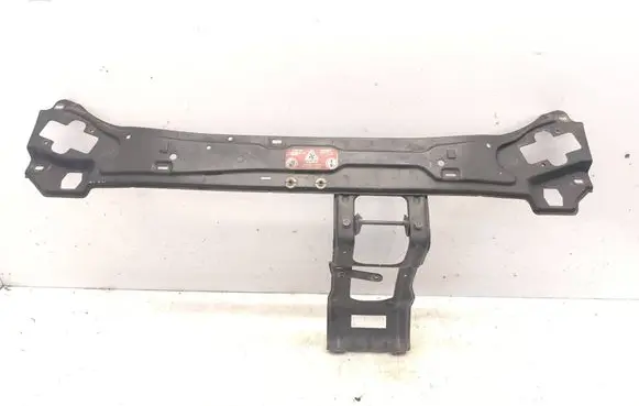 Top upper radiator support slam panel