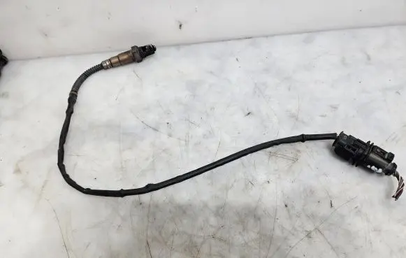 Volkswagen PASSAT B6 Lambda probe sensor 03G906262