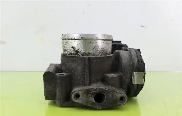 Volkswagen Sharan Throttle body valve 06A133062L