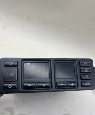 Audi A3 S3 8L Climate control unit D750302 5HB00760804 8L0820043D