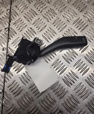 Volkswagen Golf V Wiper control stalk 1K0953519