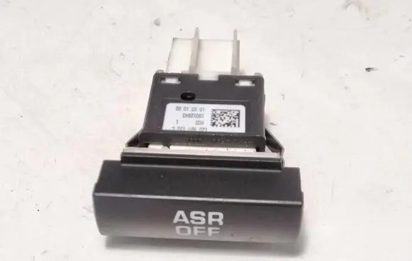 Traction control (ASR) switch