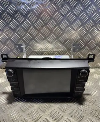 Radio/CD/DVD/GPS head unit