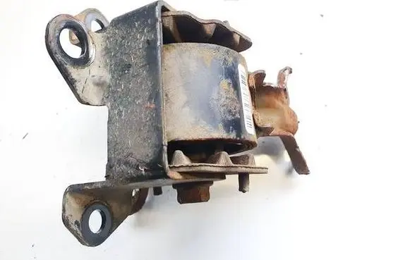 Dodge Caliber Engine mount bracket 671AO