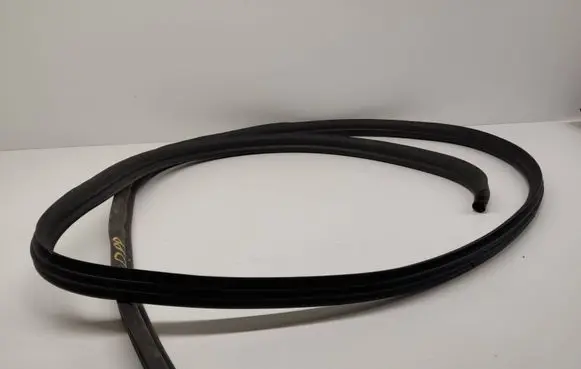 Mercedes-Benz Citan W415 Front door rubber seal 