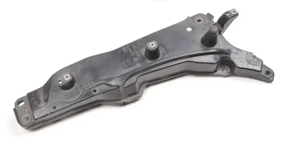 Volvo XC90 Fender mounting bracket 31391777