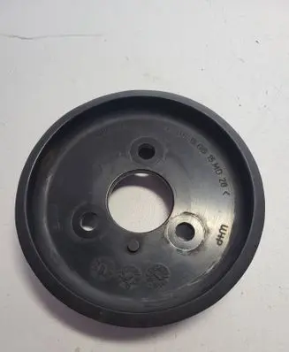 BMW 5 E60 E61 Power steering pump 7508865