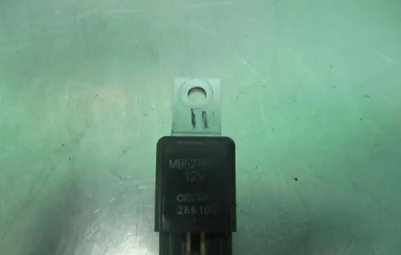 Mitsubishi i-MiEV Other relay MB627895 2861D5
