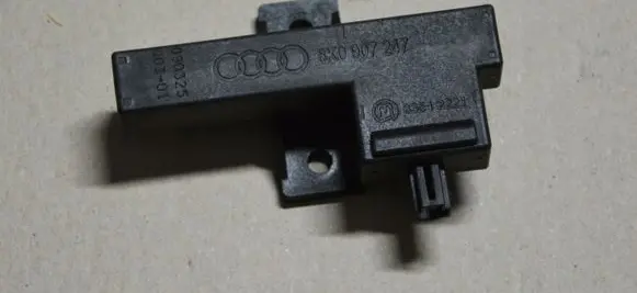 Audi A8 S8 D4 4H Keyless (KESSY) go control unit/module 8K0907247