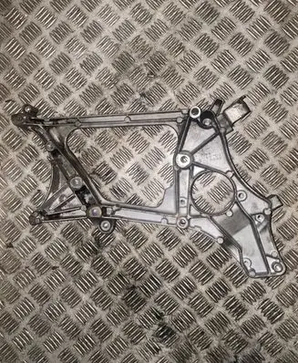 Mercedes-Benz C W204 Generator/alternator bracket 918279403