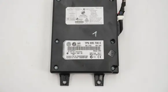 Volkswagen PASSAT B7 Bluetooth control unit module 7P6035730E