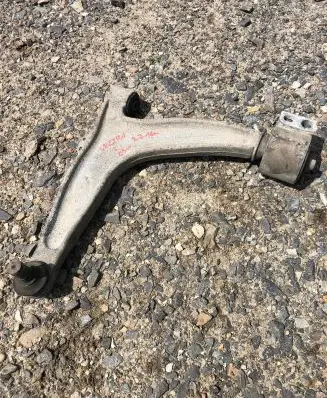 Opel Vectra C Front lower control arm/wishbone