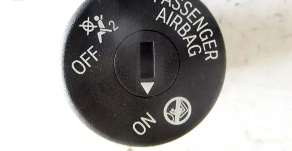 Mini One - Cooper F56 F55 Passenger airbag on/off switch 9483731 6131