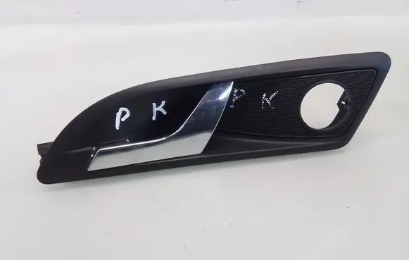 Skoda Octavia Mk2 (1Z) Front door interior handle
