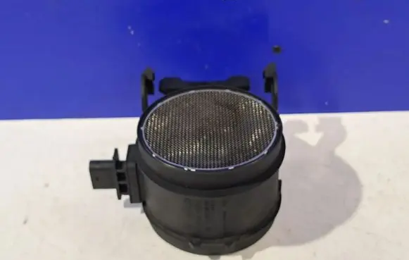 Mercedes-Benz E W211 Mass air flow meter 0280218190