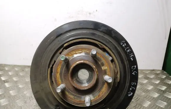 Jeep Grand Cherokee Rear wheel hub