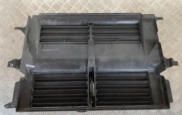 Ford Focus Intercooler air guide/duct channel BM518475BG BM518476AB