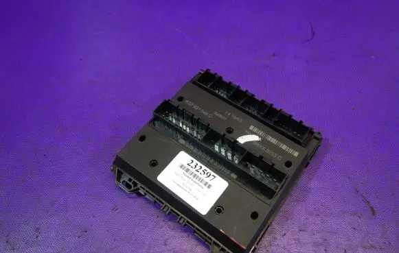 Seat Ibiza III (6L) Central body control module 6Q2937049C