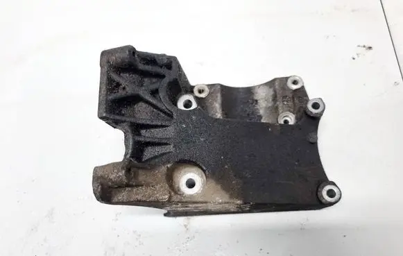 Ford Focus C-MAX Engine mounting bracket 4m5q19d624cc