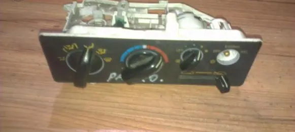 Mitsubishi Pajero Climate control unit