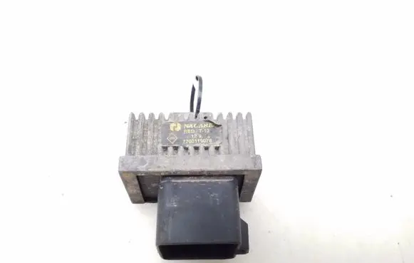 Nissan Primastar Glow plug pre-heat relay 7700115078