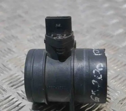 Volkswagen Golf VI Mass air flow meter 0281002461 074906461B