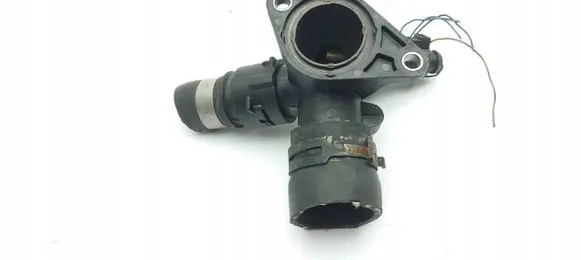 Audi A4 S4 B7 8E 8H Engine coolant pipe/hose 06B121133D 00B421133D