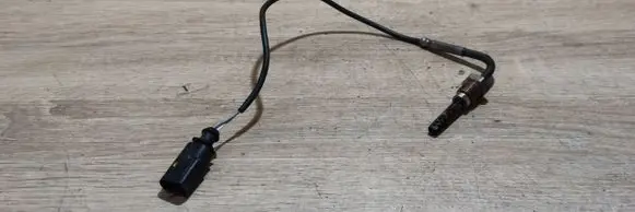 Audi A5 8T 8F Exhaust gas temperature sensor 059906088A