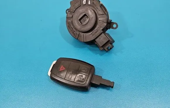 Volvo C30 Ignition lock 30737157 IMPRK1568551