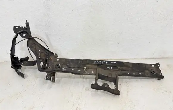 Mercedes-Benz C W204 Top upper radiator support slam panel A2046205834 A2076200300 A2076201600