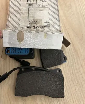 Alfa Romeo 159 Brake pads (front) 77364265