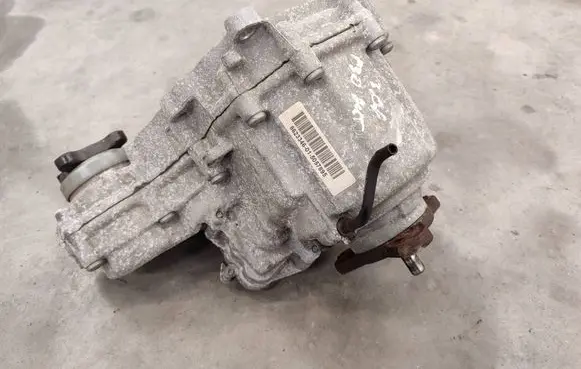 BMW 4 F32 F33 Gearbox transfer box case 8623346