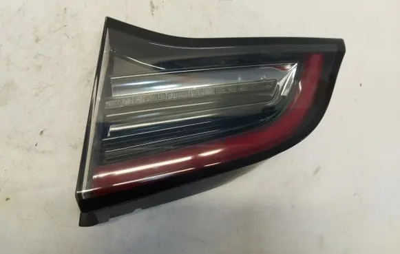 Tesla Model 3 Tailgate rear/tail lights TES3Lam4029870
