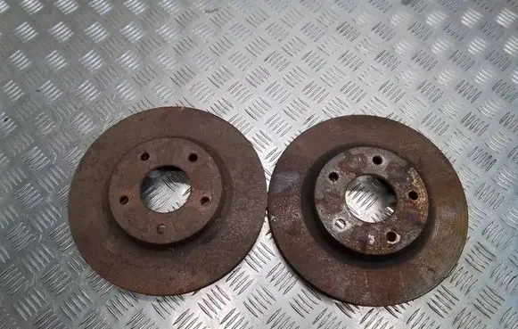 Nissan Juke I F15 Front brake disc