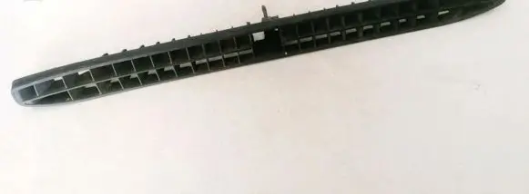 Volkswagen PASSAT B5.5 Dash center air vent grill 3B1819635