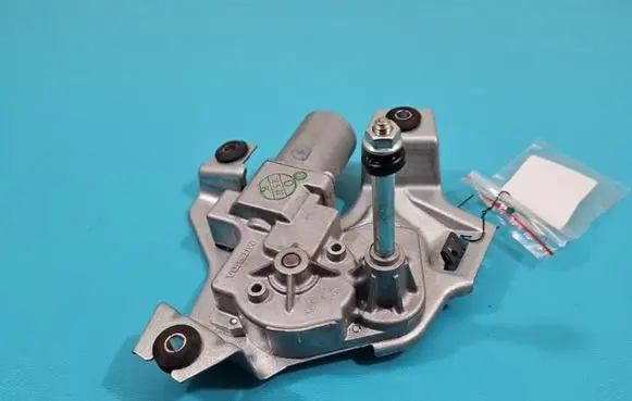 Suzuki Vitara (LY) Rear window wiper motor IMPRK1430874