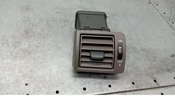 Volvo V50 Dashboard side air vent grill/cover trim 39879330