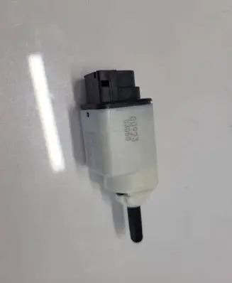 Peugeot 208 Brake pedal sensor switch 9813503180