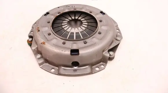 Toyota Carina A60 Pressure plate 3121024011