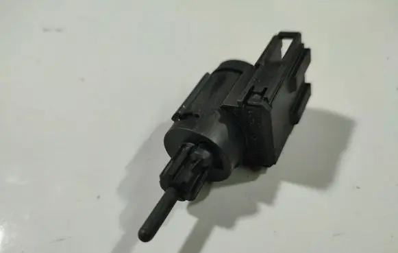 Brake pedal sensor switch