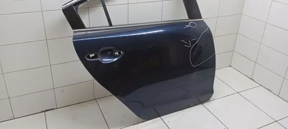 Mazda 6 Rear door