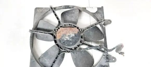 KIA Carnival Radiator cooling fan shroud