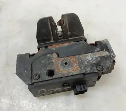 Opel Vectra C Tailgate/trunk/boot lock/catch/latch 13185566