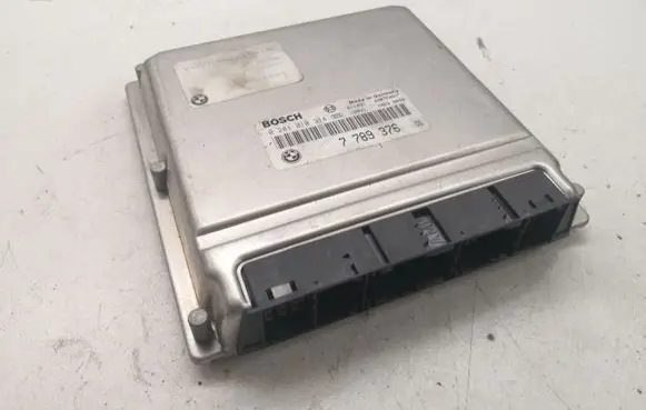 BMW 5 E39 Engine control unit/module 7789376 0281010314