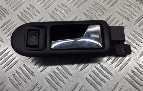 Volkswagen PASSAT B5.5 Front door interior handle 3B1837114
