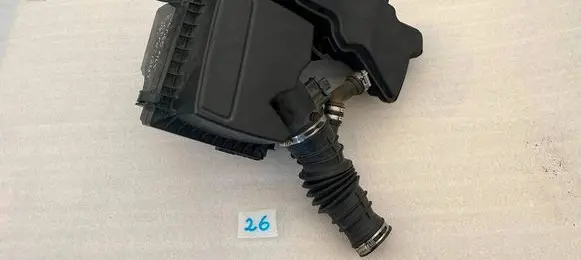 Ford Mondeo MK V Air filter box 