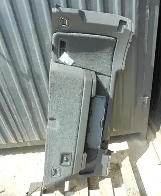Trunk/boot side trim panel