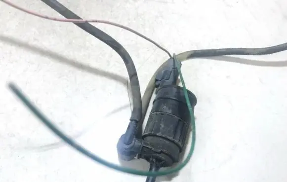 Nissan Almera Tino Windscreen/windshield washer pump 7700430702