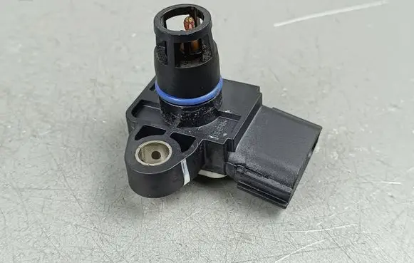 KIA Niro Air pressure sensor 393002S000 9022010054