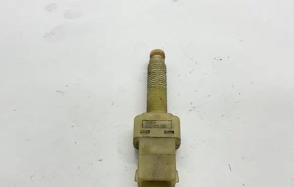 Audi A6 S6 C4 4A Brake pedal sensor switch 443945515